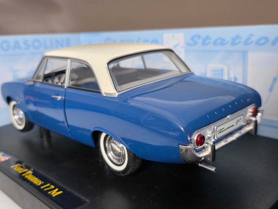 Macheta Auto 1/18 Revell Ford Taunus 17 M