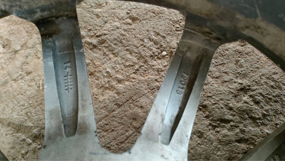 Обменяю 17 диски на R18