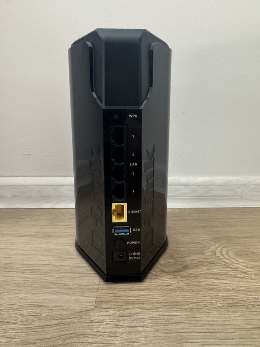 Router Wireless D-Link DIR-860L.
