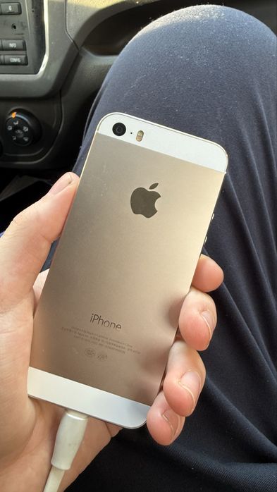 iPhone 5s 16гб.