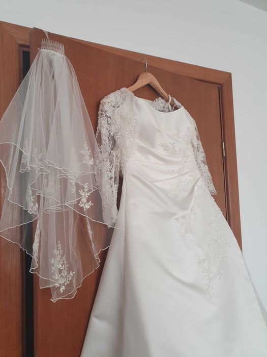 Vand rochie de mireasa