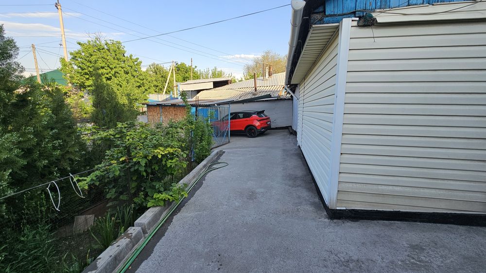 Продаётся полдома мкр.Кемел