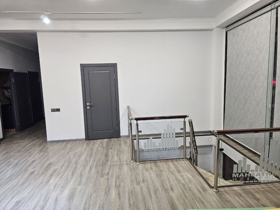 Аренда под офис : Алайский : 200 кв.м