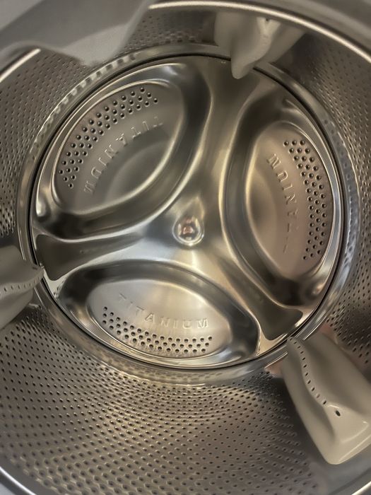 Пералня Хотпойнт Аристон