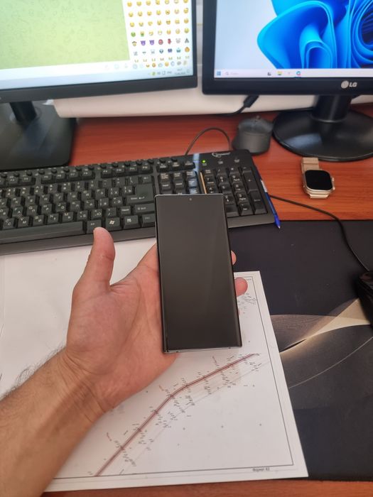 Samsung note 10+ 5G 12/512gb ideal ochilmagan usta kurmagan aybi yuq t