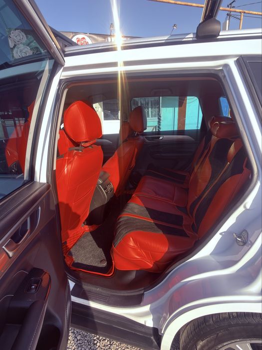 Авточехол Haval M6