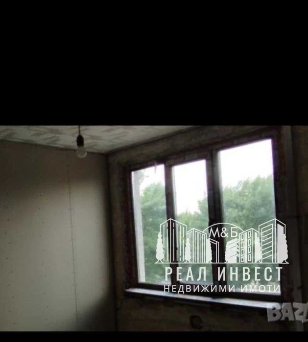 Продавам къща близнак в гр. Димитровград