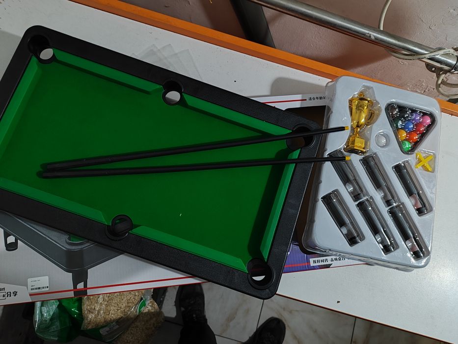 Игрушка бильярд.