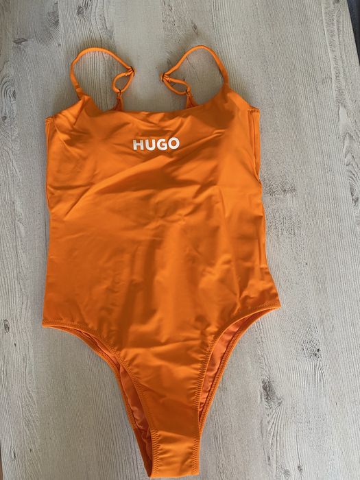 Нов оригинален бански Hugo L и XL
