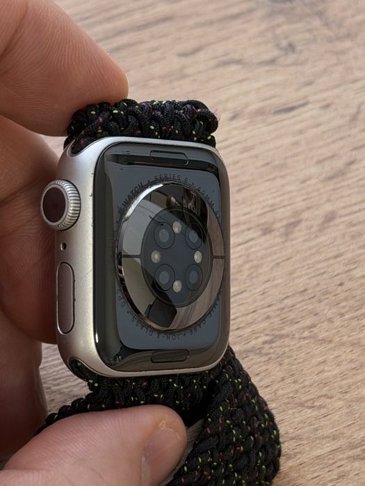 Apple Watch Series 6 40 мм