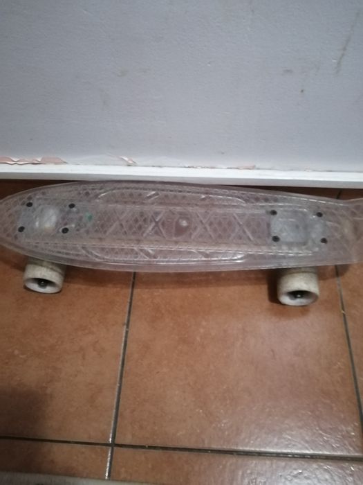 Skateboard transparent
