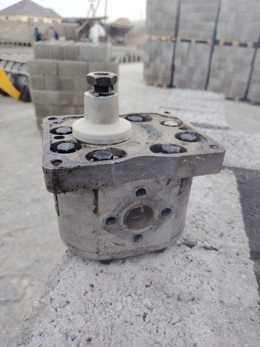 Насос для гидравлики Балканкар