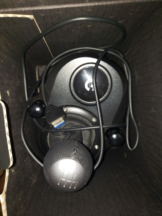 Volan si schimbator logitech