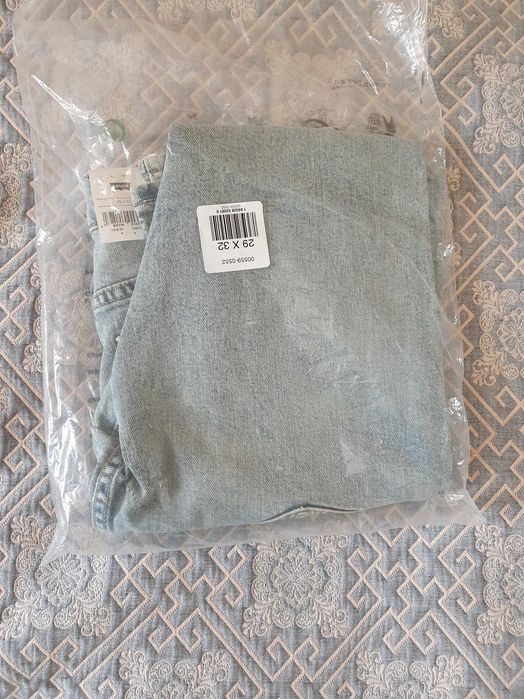 Оригинальные джинсы levis