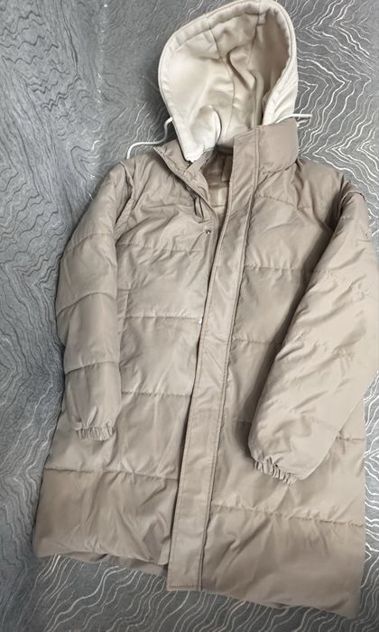 Продам куртку 3000