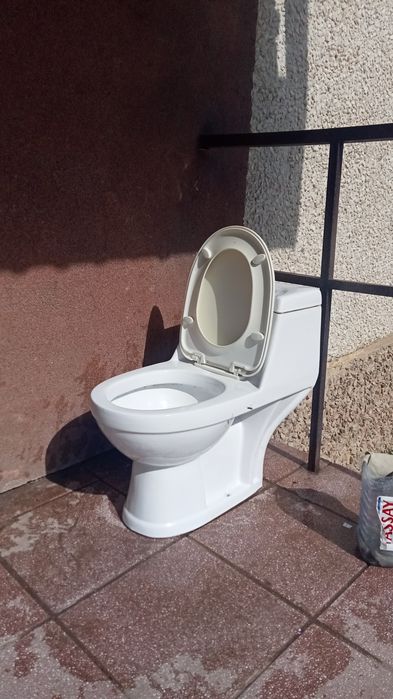 Унитаз сантехника