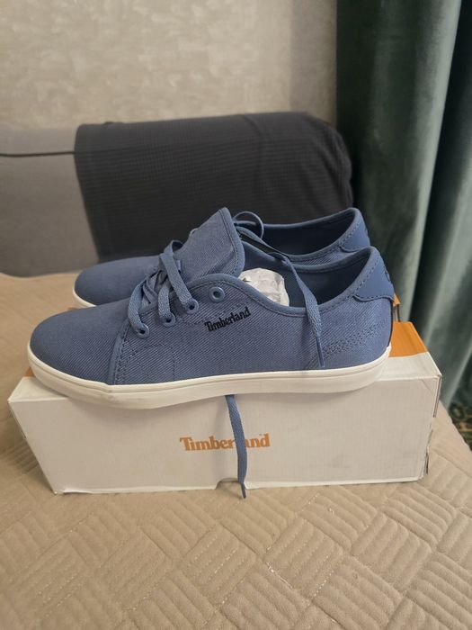 Размер 41. Кеды фирмы timberland.