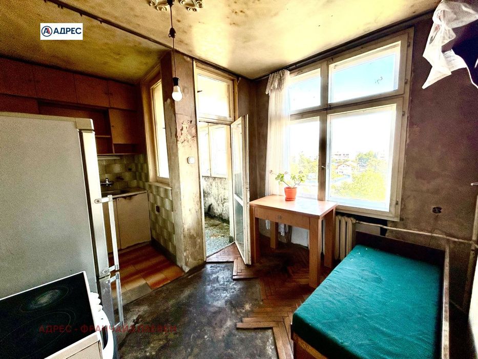 Продава се Двустаен апартамент в Враца, Център - 68 кв.м за 1275 €/кв.м - Снимка #1