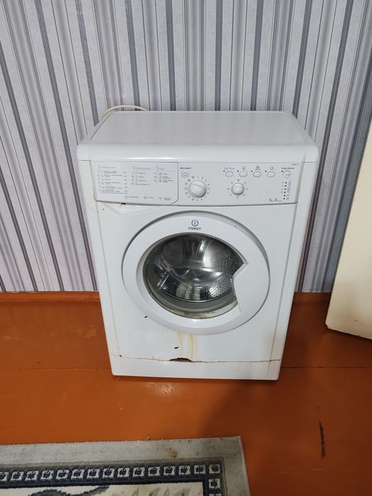 Стиральная машина Indesit