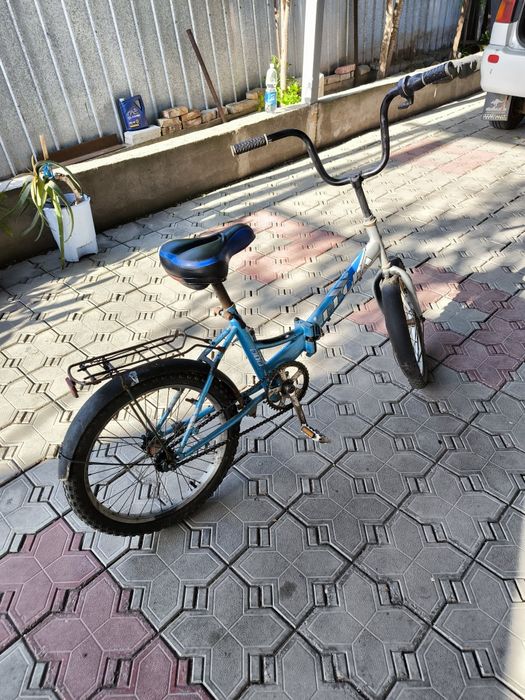 Продам два велика.