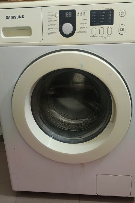 Срочно продам стиральную машину.