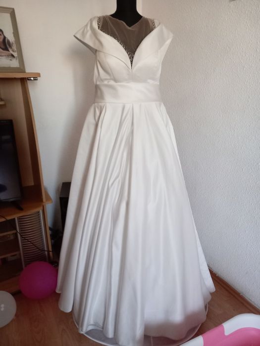 Rochie mireasă pret 1500