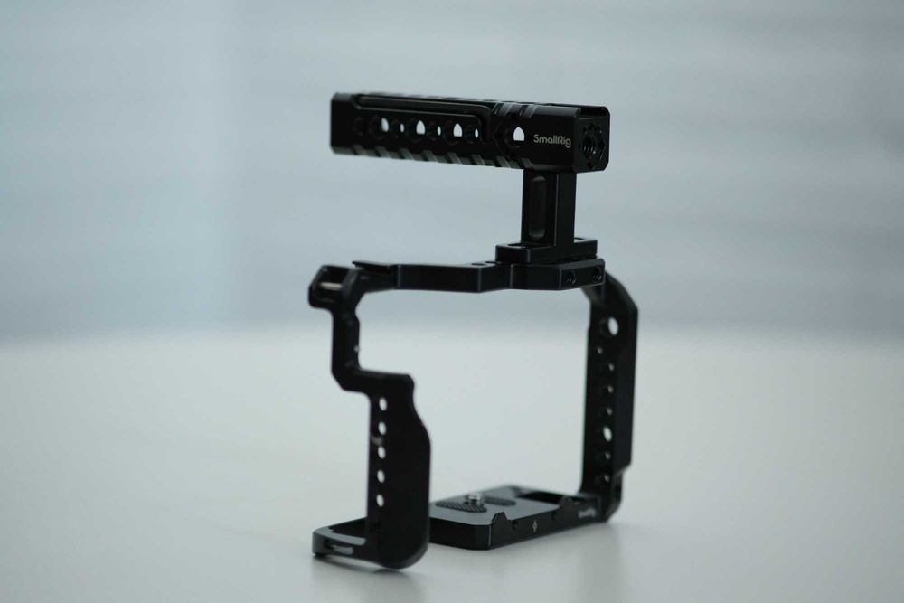 Продавам фотоапарат Panasonic GH5