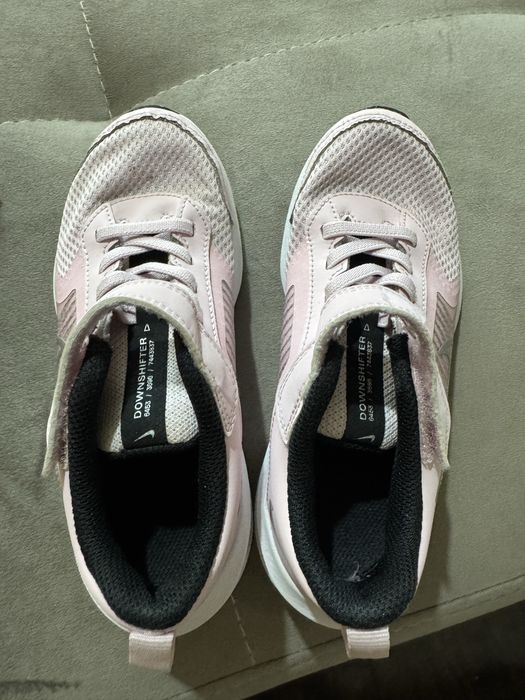 Розови маратонки Nike