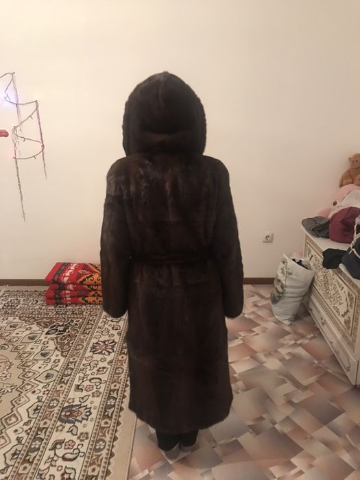 Продаётся Норковая шуба