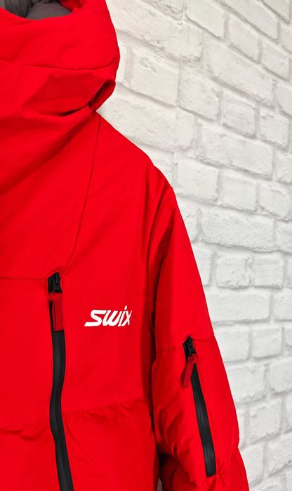 SWIX 700 Down Дамско червено яке с пух и каулка размер XS