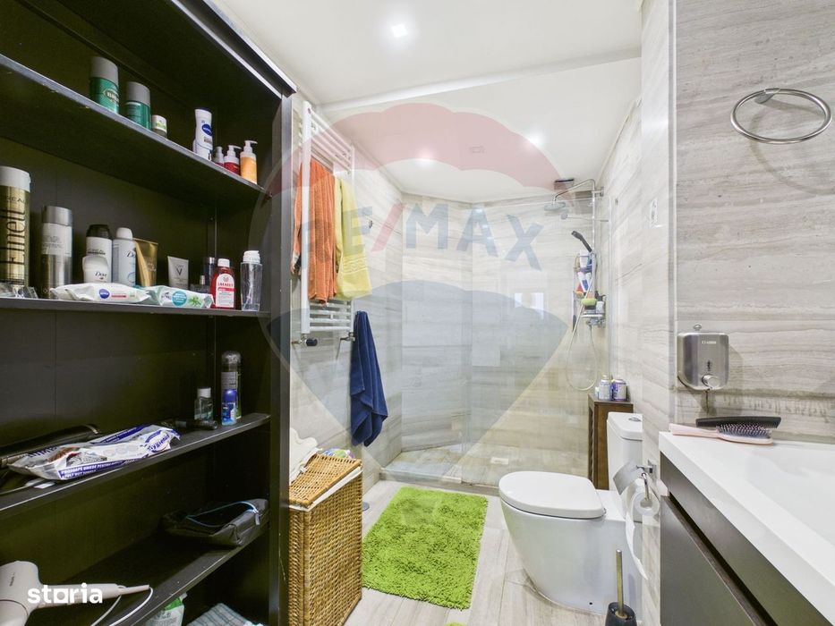 Apartament cu terasă într-o vilă interbelică B-dul Primaverii