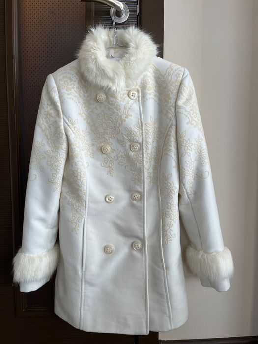 Женско палто ръчна изработка