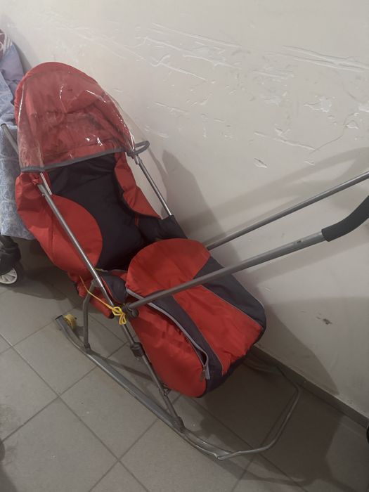 Продам санки детские цвет для мальчика и девочки