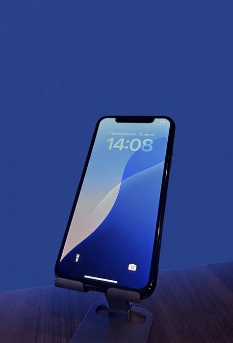 Iphone xs 64 gb.