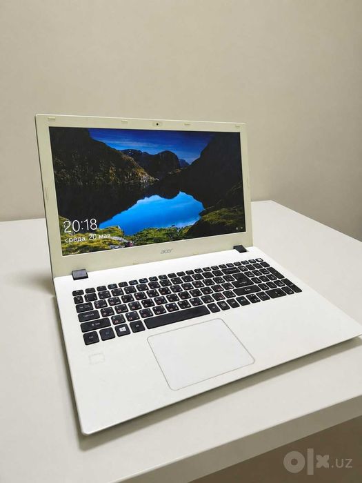 Ноутбук Acer I3/8/240
