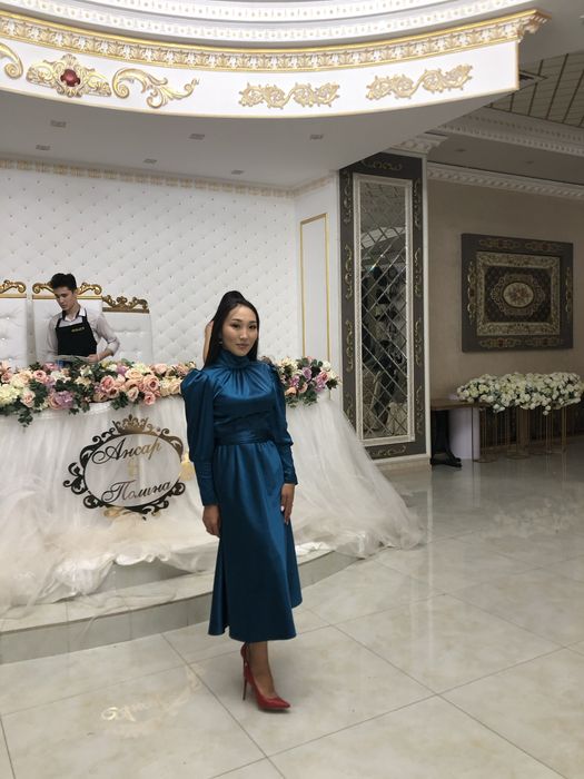 Продам платье сшила на заказ