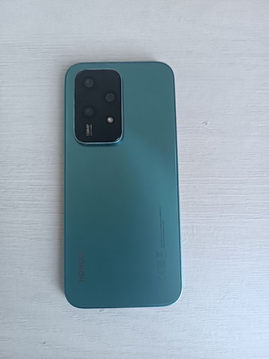 Срочно продам телефон/ Honor 200 lite