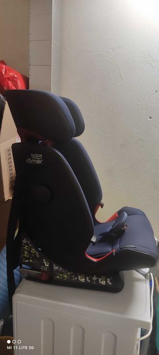 Столче за кола  Britax Römer ADVANSAFIX IV R