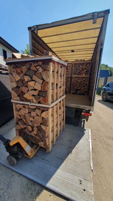 Lemn de foc de fag paletizat livrat la domiciliu