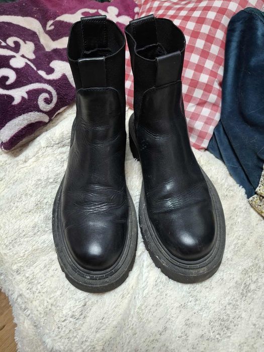 Боти Zara .естествена кожа р39.от 160лв