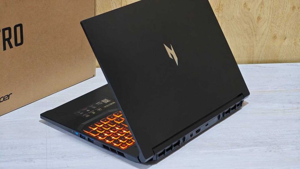 Продаётся Acer Nitro V 16 AI