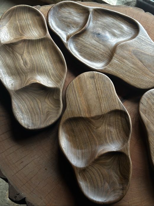 Ръчно изработени сервиращи плата/дъски от орех