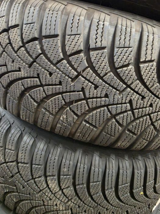 4 бр зимни 205/55/ 16 Goodyear