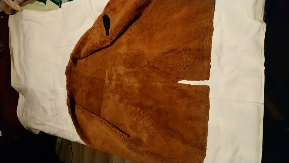 ЕСТЕСТВЕНИ,АГНЕШКИ,ДЕБЕЛИ,ЦЕЛИ,КОЖИ-готови вътрешности за кожуси,елеци