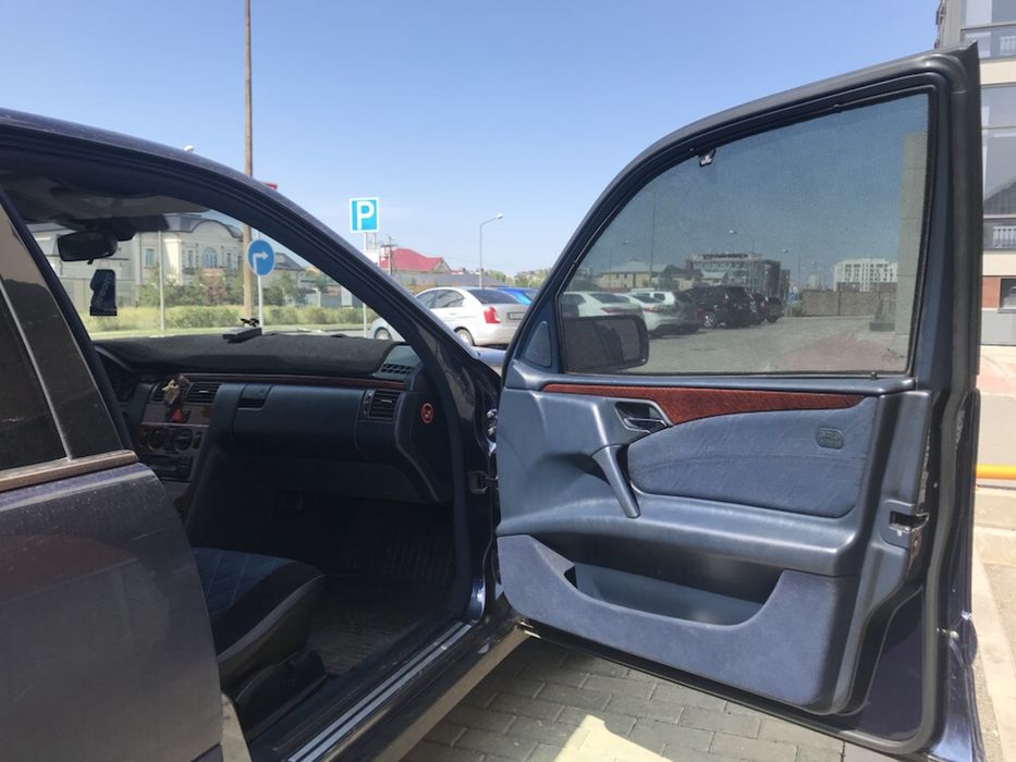 Авто Шторки Астана на Mercedes W221/W124/W220/W221/W222/W210/W212