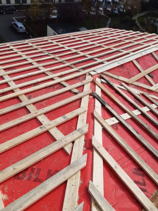 Reparatii acoperisuri si montaj