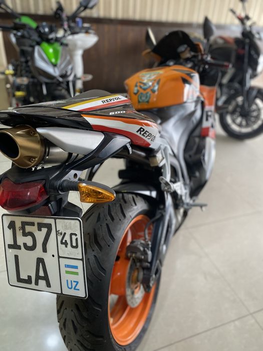 Honda cbr 600rr yili 2010