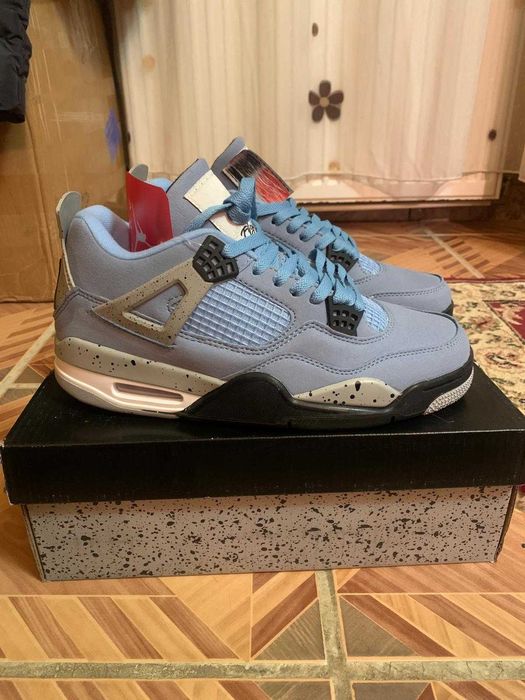 Jordan 4 University Blue 40-45