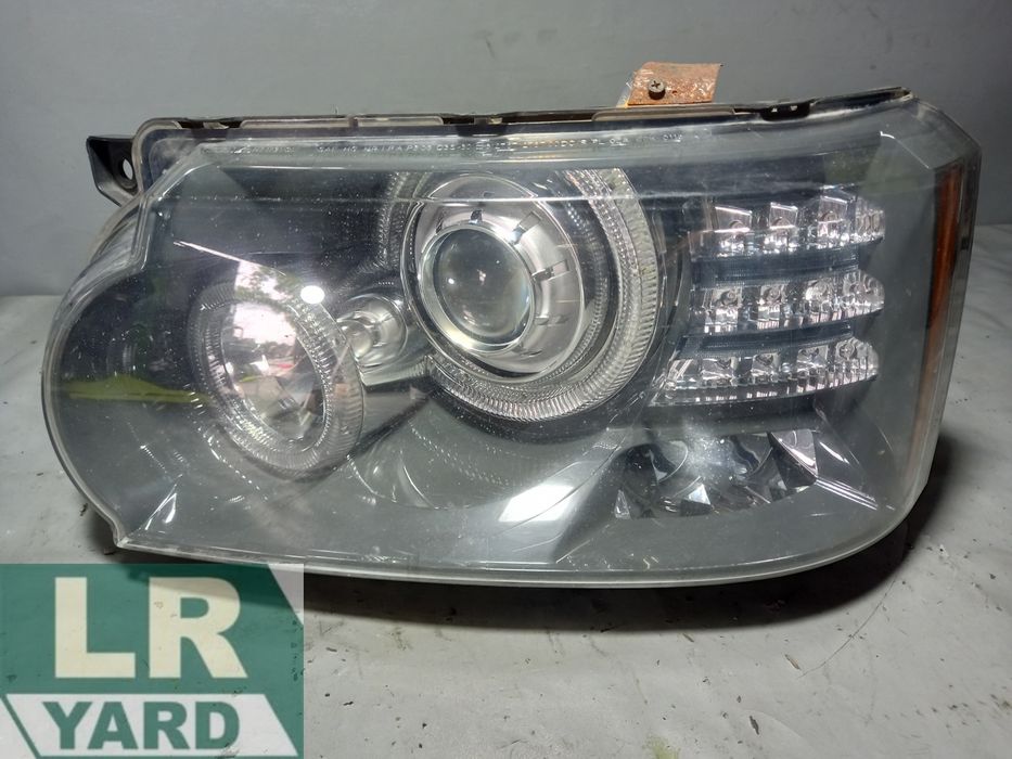 Far stanga xenon RHD RANGE ROVER 2010-2012 LR142596 AH42-13W030-AD