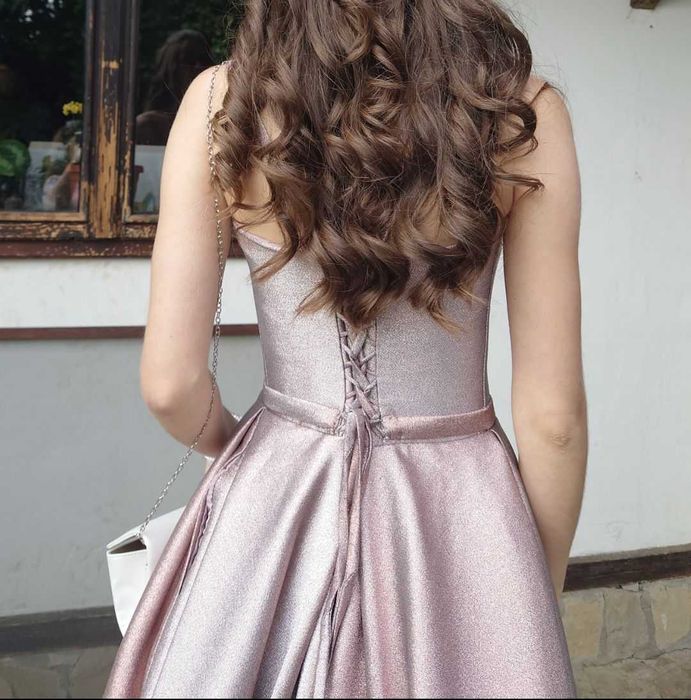 Официална рокля за специални поводи